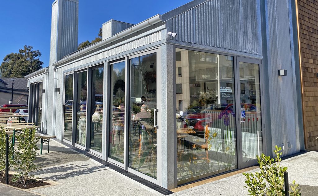 Queenstown Gin Tour Ski Express